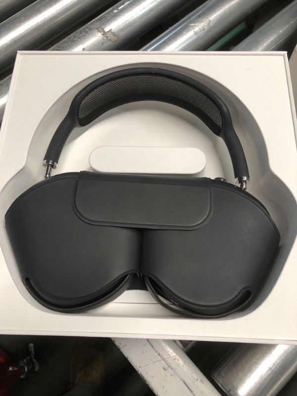 Photo 1 of **SEE NOTES** Apple AirPods Max Wireless Over-Ear Headphones, Pro-Level Active Noise Cancellation, Transparency Mode, Personalized Spatial Audio, Bluetooth Headphones for iPhone -  NO CHARGER 

