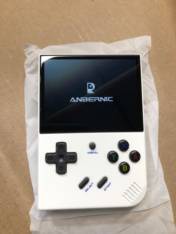 Photo 1 of RG35XX Plus Retro Handheld Game Console 3.5 Inch IPS Screen Linux System Video Player Built-in 64G TF Card 5000 Games Support HD-M-I TV Output 5G WiFi Bluetooth 4.2 White