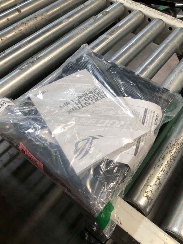 Photo 1 of **NONREFUNDABLE**FOR PARTS OR REPAIR**SEE NOTES**
GIGABYTE X670 AORUS Elite AX (AM5/ LGA 1718/ AMD/ X670/ ATX/ 5 Year Warranty/ DDR5/ Quad M.2/ PCIe 5.0/ USB 3.2 Gen2X2 Type-C/AMD WiFi 6E/ 2.5GbE LAN/Q-Flash Plus/M.2 EZ-Latch/Gaming Motherboard)