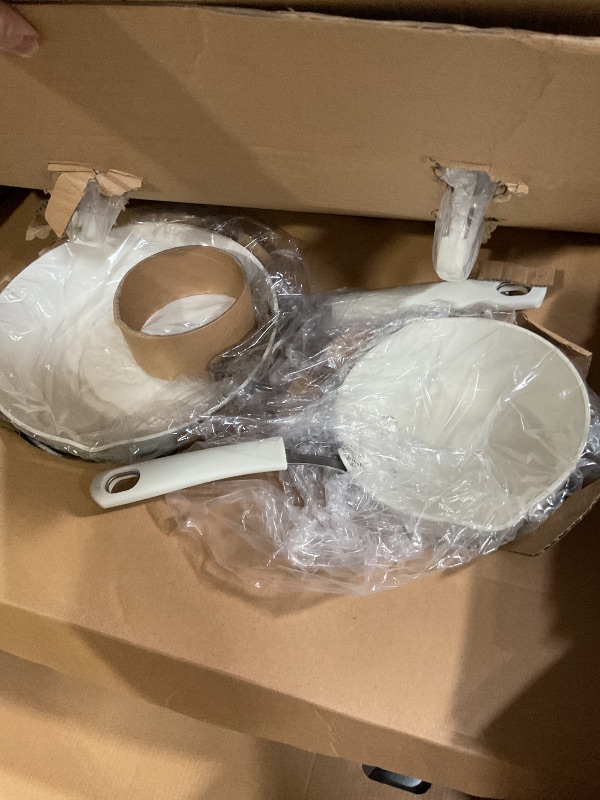 Photo 1 of ***prev used** minor damage***
Martha Stewart Heathland Premium Nonstick PFA Free Ceramic Interior 10-Piece Tapered Aluminum Cookware Set - Linen White