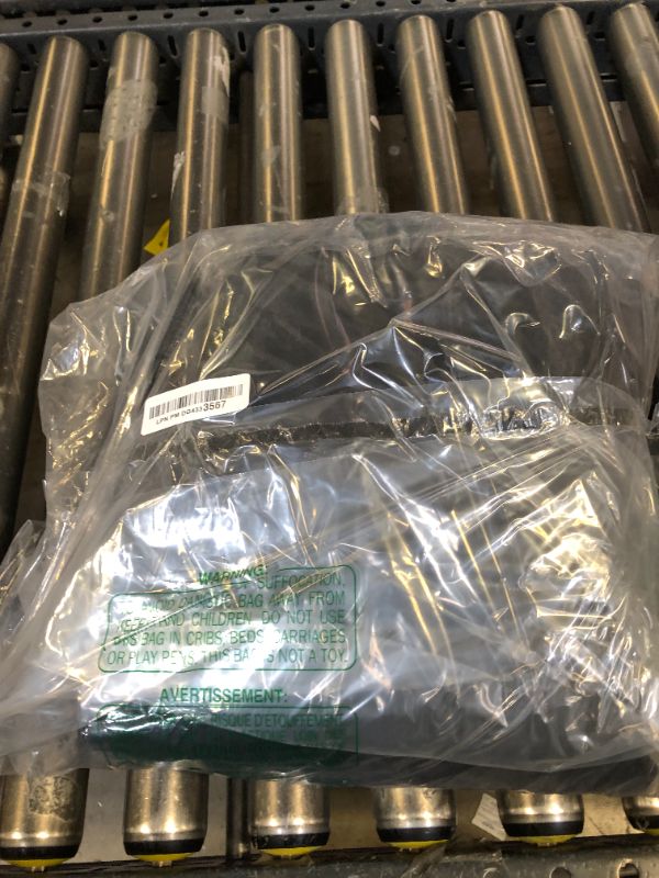 Photo 1 of DeZerlor 5 Pack Black Velvet Table Runner Spring Table Runners 20 x 120 Inch Luxurious Elegant Velvet Fabric Easter Table Decorations for Wedding Dinner Party Bridal Baby Shower