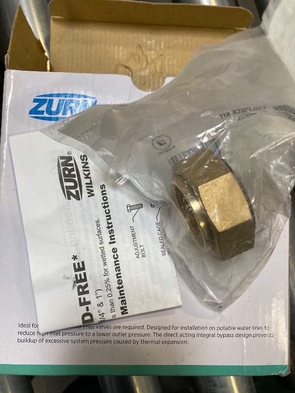 Photo 3 of Zurn Wilkins 1-70XLDU 1" 70XL Pressure Reducing Valve with Double Union FNPT Connection