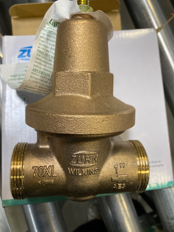 Photo 2 of Zurn Wilkins 1-70XLDU 1" 70XL Pressure Reducing Valve with Double Union FNPT Connection