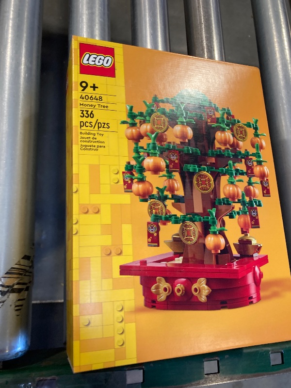 Photo 2 of LEGO Money Tree - Lunar New Year Building Toy - Kids Chinese Culture Learning and Educational Toy for Boys and Girls, Ages 9+ - Holiday Decorations for Table - 40648