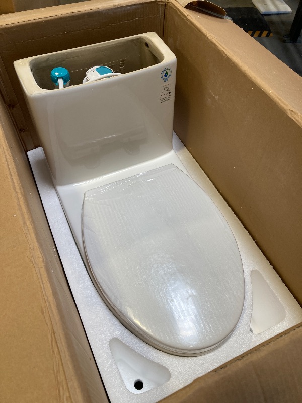 Photo 2 of HOROW HR-LT0037W Elongated One Piece Toilet for Bathroom, Powerful & Quiet Dual Flush Modern Toilet & Soft Closing Seat Include, 12 Rough-in, 27.19"D
