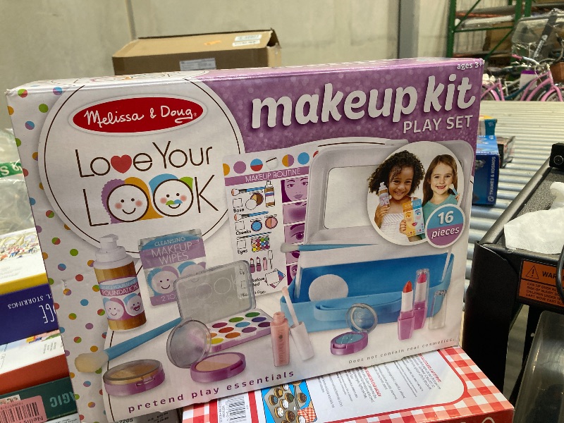 Photo 2 of Melissa & Doug Love Your Look - Makeup Kit Play Set