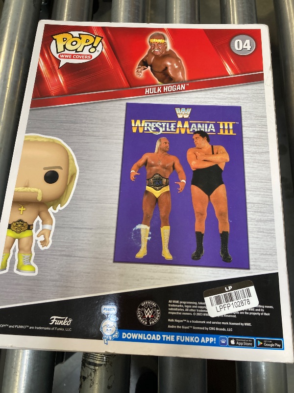 Photo 3 of Funko POP! WWE Cover: Hulk vs Andre - Hulk Hogan Vinyl Figure