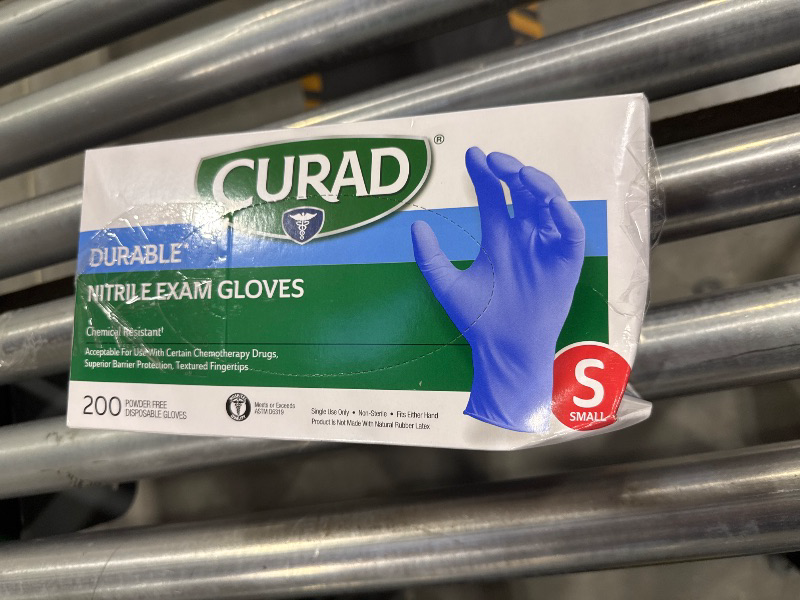 Photo 2 of Curad - CURNT1RH Disposable Nitrile Exam Gloves Small, 200 Count