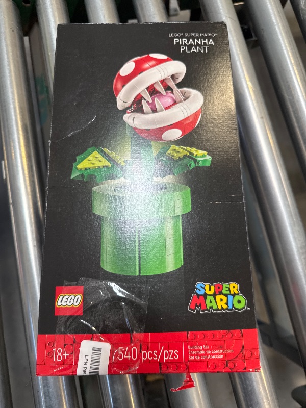 Photo 2 of LEGO Super Mario Piranha Plant Building Set 71426
