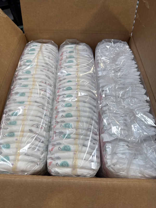 Photo 2 of Kirkland Signature Diapers, Size 4 (22-37 Pounds), 198 Count