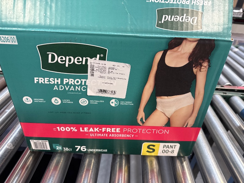 Photo 3 of Depend Fresh Protection Advanced Underwear for Women, Small (76 Count)
