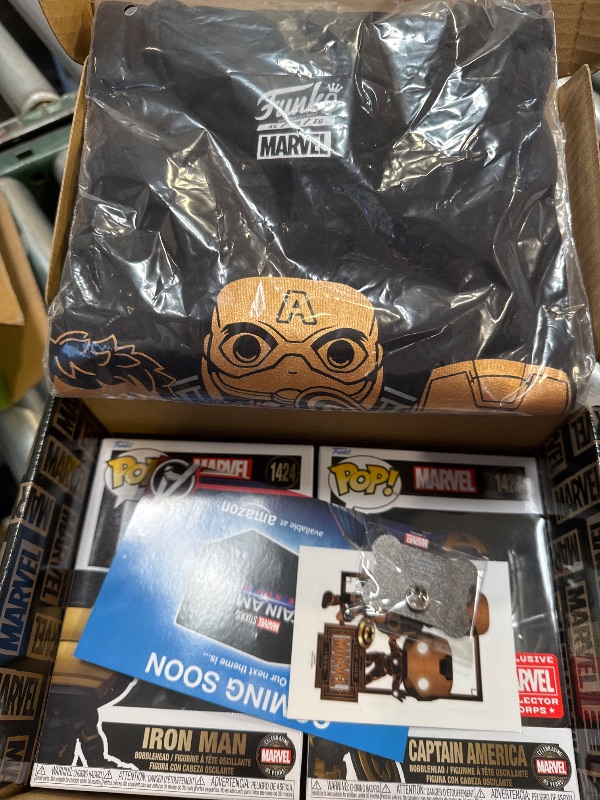 Photo 2 of Funko Marvel Collector Corp Subscription Box: Marvel’s 85th Anniversary - XL