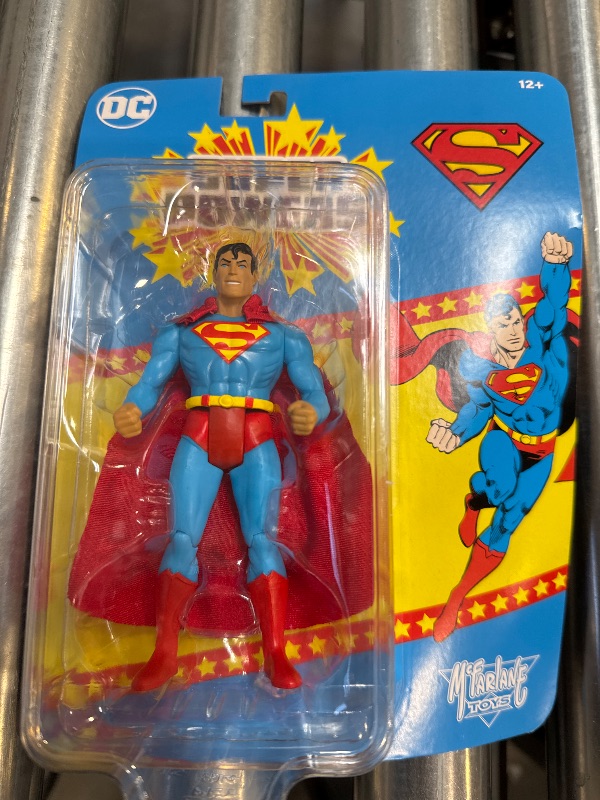 Photo 2 of McFarlane Toys - DC Super Powers Superman (Classic) 4.5in Action Figure