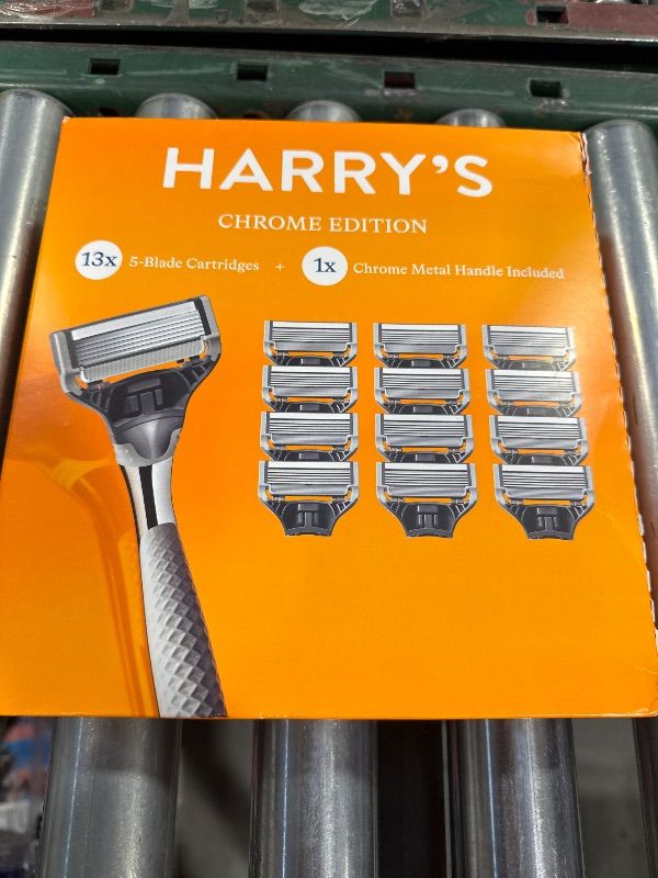 Photo 2 of Harry's Chrome Edition Razor Set 13 X 5-Blade Cartridges + 1 Chrome Metal Handle
