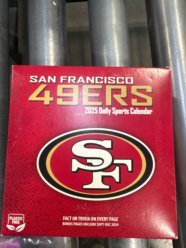 Photo 2 of NFL San Francisco 49ers 2025 Box Calendar