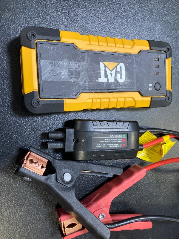 Photo 2 of Cat CLJ1200 1,200-Peak Amp Li-Ion Jump Starter
