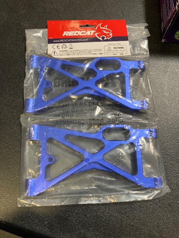 Photo 2 of Redcat Racing 0 Aluminum Front Lower Suspension Arms (2Piece, Blue)