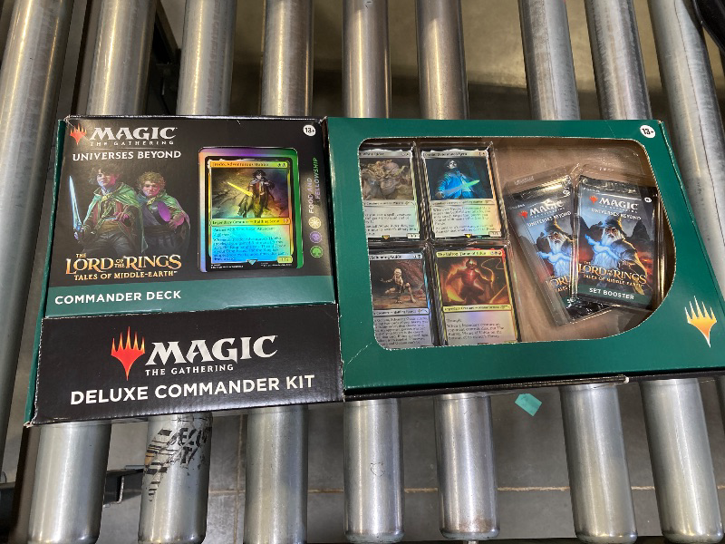 Photo 2 of MTG LOTR: Tales of Middle Earth FRODO AND FELLOWSHIP Deluxe Commander Kit New.
