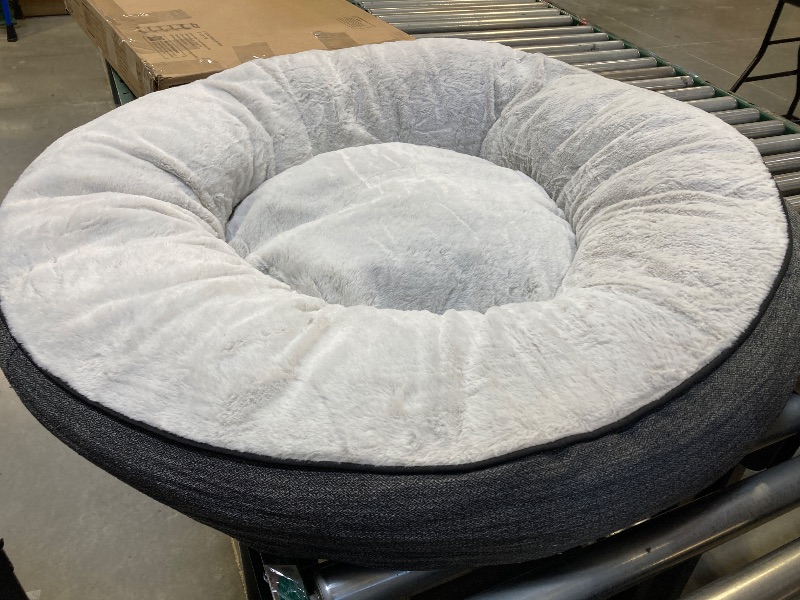 Photo 1 of Kirkland Signature 42” Round Pet Bed
