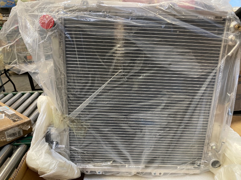 Photo 1 of Tepilauda Aluminum Radiator for 1988-1995 Toyota 4Runner SR5 Pickup Base DLX V6 3.0L 1989 1990 1991 1992 1993 1994 3 Row Radiators