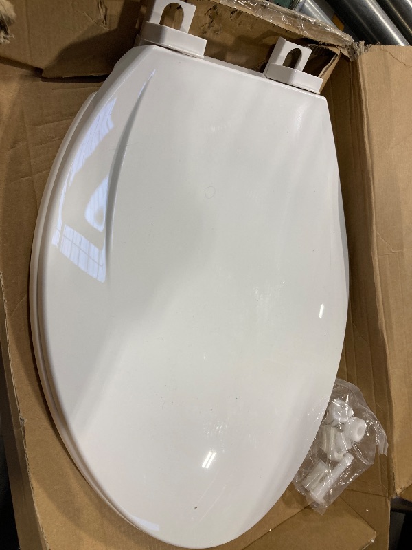 Photo 2 of Toilet Seat, Elongated Toilet Seat with Quick-Release And Quick-Attach, Plastic Toilet Seat with Soft Close, Never Loosen, Easy Install and clean - White