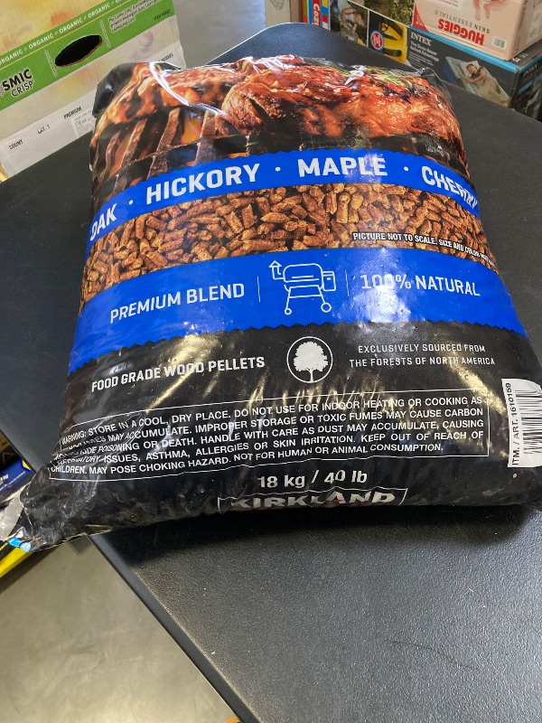 Photo 2 of KIRKLAND Signature Premium Blend BBQ Hardwood Pellets, 40 Pounds
