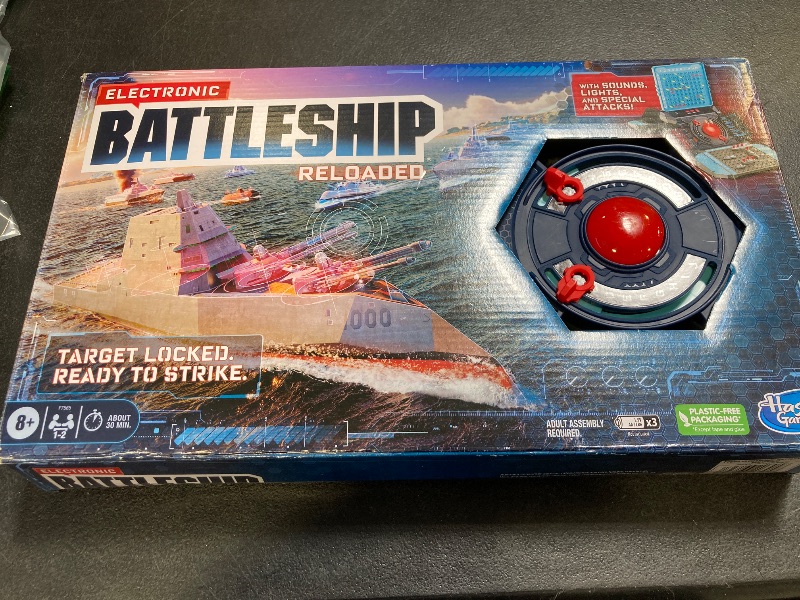 Photo 2 of Hasbro F7565 Electronic Battleship Board Game