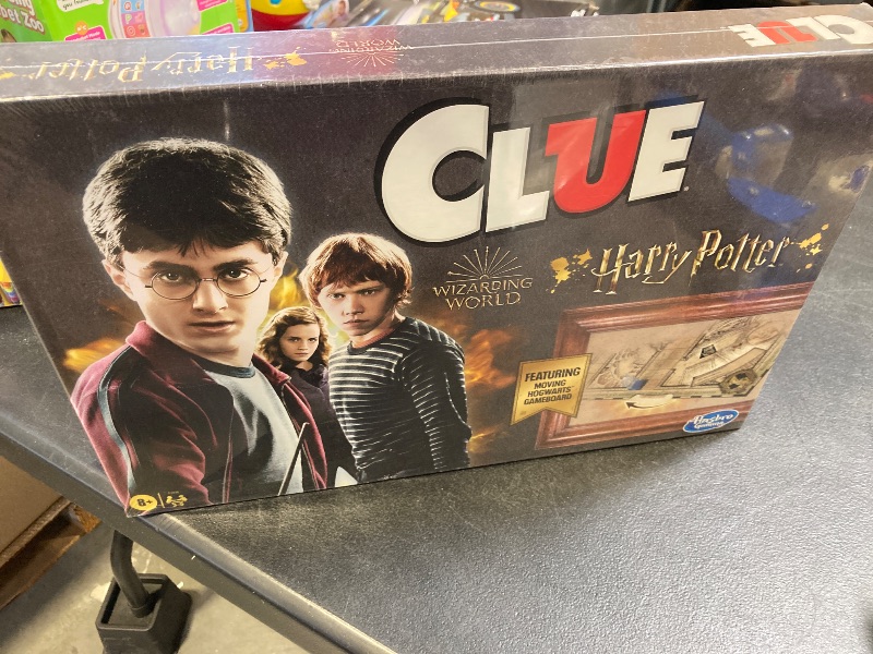 Photo 2 of CLUE HARRY POTTER