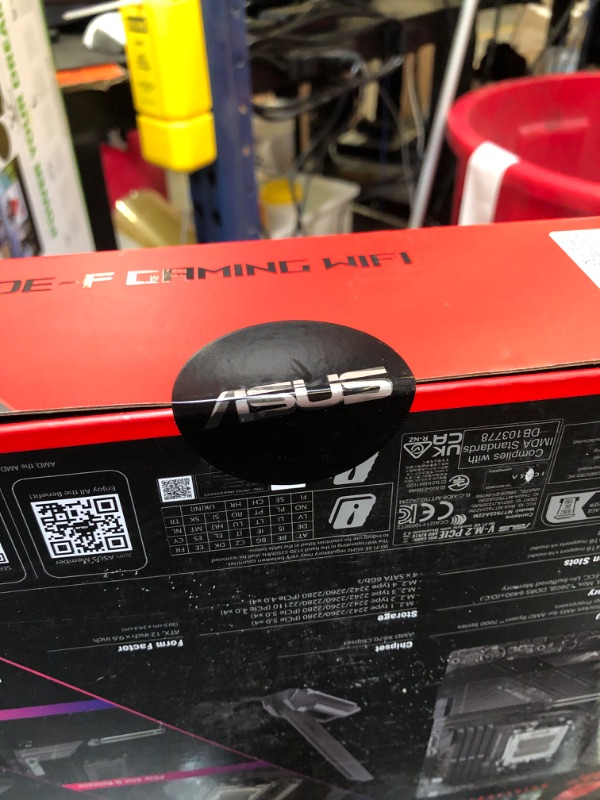 Photo 4 of ASUS ROG STRIX X670E-F GAMING WIFI AMD X670 AM5 Ryzen Desktop 9000 8000 & 7000 ATX Motherboard, 18+2 Power Stages, DDR5, 4x M.2 Slots (FACTORY SEALED)

