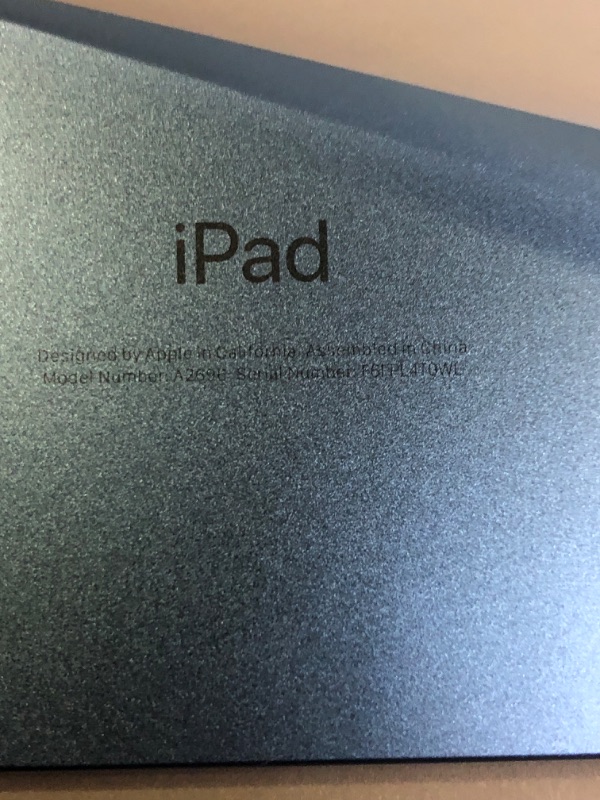 Photo 8 of Apple iPad (10th Generation): with A14 Bionic chip, 10.9-inch Liquid Retina Display, 64GB, Wi-Fi 6, 12MP front/12MP Back Camera, Touch ID, All-Day Battery Life – Blue (BOX IS DAMAGED BUT ITEM IS NEW, SEALED)