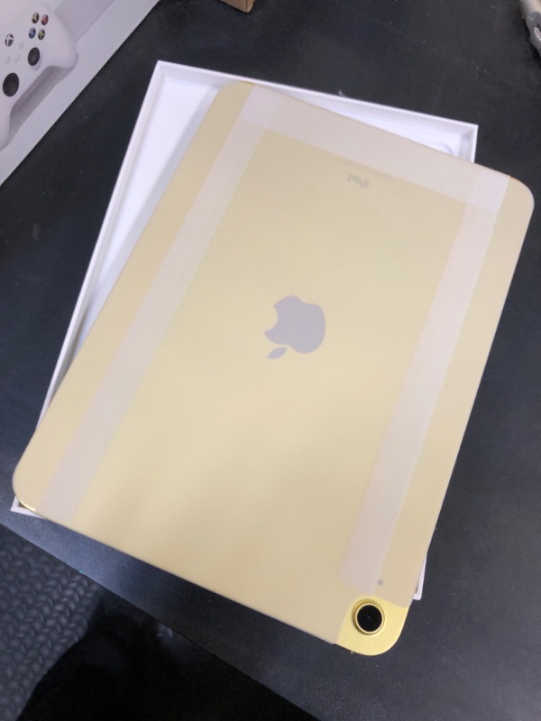 Photo 4 of Apple 10.9" iPad (10th Gen, 64GB, Wi-Fi Only, Yellow) (NEW)