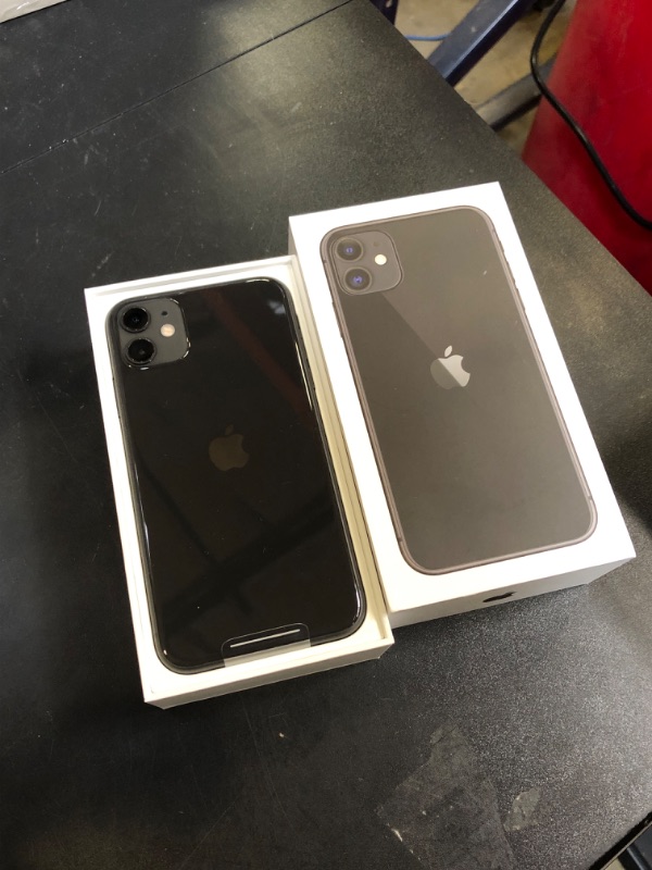 Photo 2 of Apple iPhone 11 (128GB) - Black (NEW) FOR PARTS