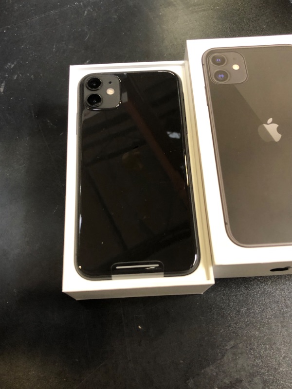 Photo 9 of Apple iPhone 11 (128GB) - Black (NEW)