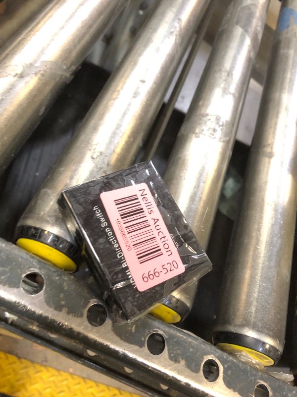 Photo 1 of HDMI Switch 4k@60hz Splitter, GANA Aluminum Bidirectional HDMI Switcher 2 in 1 Out, Manual HDMI Hub Supports HD Compatible with Xbox PS5/4/3 Blu-Ray Player Fire Stick Roku