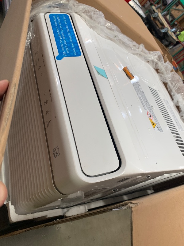 Photo 1 of NON FUNCTIONING POWER Midea 8,000 BTU Smart Inverter Air Conditioner Window Unit with Heat and Dehumidifier – Cools up to 350 Sq. Ft., Energy Star Rated, Quiet Operation, Electronic Controls, Remote Control, White