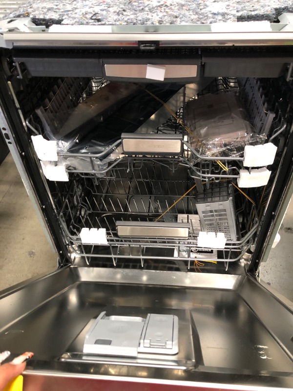 Photo 1 of *UNABLE TO FULLY TEST** Kenmore 24" Built-In Stainless Steel Tub Dishwasher with EasyFlex 3rd Rack, SmartWash, UltraWash Plus, TurboDry, MoreSpace Plus Adjustable Rack, Energy Star Certified, Black