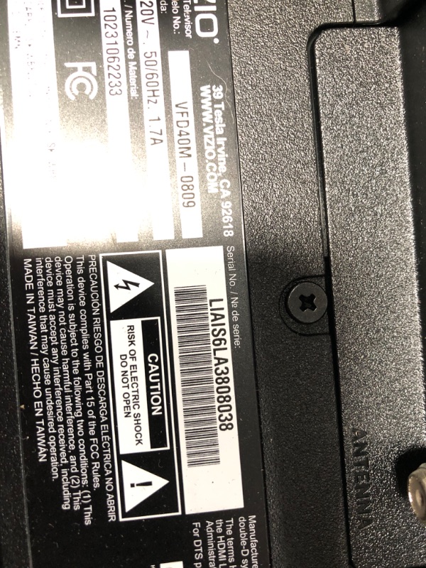Photo 1 of *TESTED NO POWER ON* VIZIO 40-inch Full HD 1080p Smart TV with DTS Virtual: X, Alexa Compatibility, Google Cast Built-in, Bluetooth Headphone Capable, (VFD40M-08 New)