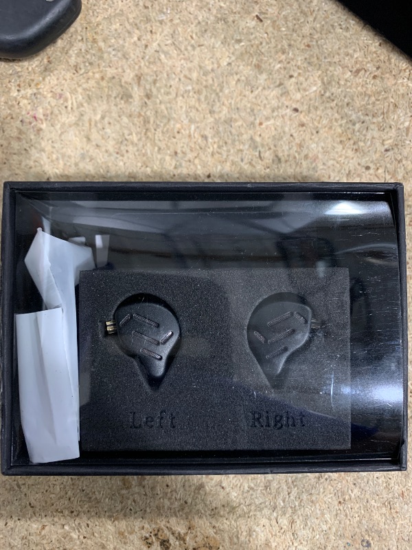 Photo 1 of ***SEE NOTES***KZ Zax in Ear Headphones 7BA+1DD Hybrid 16 Drivers HiFi Noise Cancelling in Ear Monitor, Zin Alloy Shell Metal Wired Earphone with 3.5mm Jack Detachable 2 Pin 0.75mm Cable (No mic, Black)