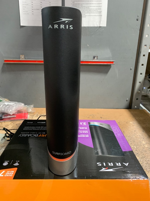 Photo 1 of (used) ARRIS (G54) - Cable Modem Router Combo - Fast DOCSIS 3.1 Multi-Gigabit & BE 18000 WiFi 7 Comcast Xfinity, Cox, Spectrum Quad-Band 1, Up to 18 Gbps Max Speed
