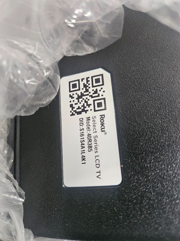 Photo 1 of ** BROKEN SCREEN FINAL SALE ** Roku Smart TV – 40-Inch Select Series 1080p Full HD RokuTV with Roku Voice Remote