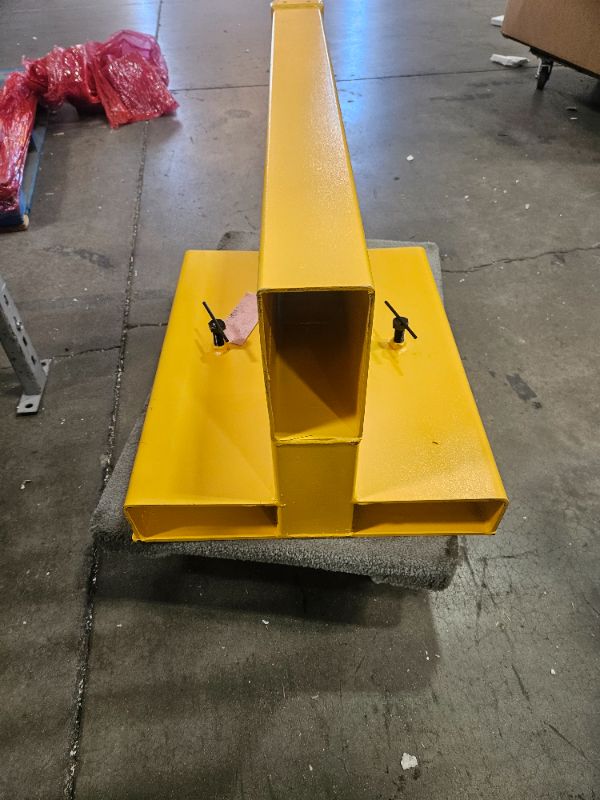 Photo 1 of ***PARTS ONLY***YITAMOTOR Fork Mounted Telescoping Crane Jib Boom 5500lb Lift Capacity, Manual Telescopes 31in-79in for Warehouse or Factories