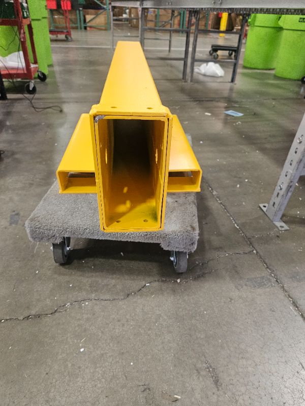 Photo 1 of ***PARTS ONLY***YITAMOTOR Fork Mounted Telescoping Crane Jib Boom 5500lb Lift Capacity, Manual Telescopes 31in-79in for Warehouse or Factories