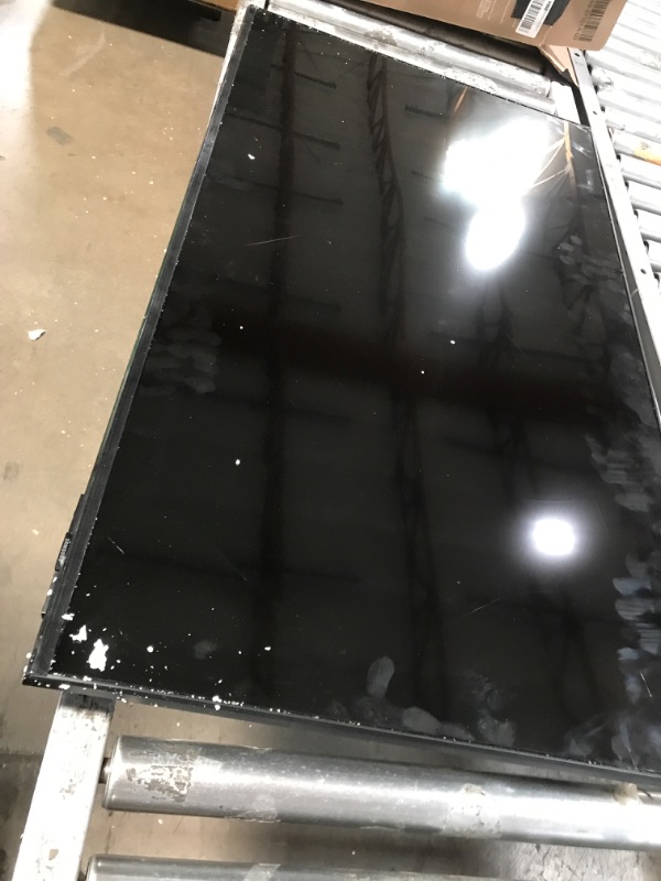 Photo 1 of *************************SCREEN SMASHED, NON-FUNCTIONAL******************

SAMSUNG 43-Inch Class QLED Q7F Series Samsung Vision AI Smart TV (2025 Model, 43Q7F) Quantum HDR, Object Tracking Sound Lite, Q4 AI Gen1 Processor, 4K upscaling, Gaming Hub, Alexa 