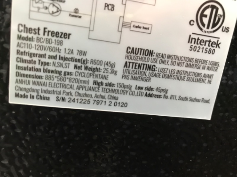Photo 1 of ***PARTS ONLY***VEVOR Chest Freezer, 10 Cu.ft Compact Deep Freezer, Free Standing Top Open Door Compact Freezers with 2 Removable Baskets & Adjustable Thermostat, Energy Saving & Low Noise, Black