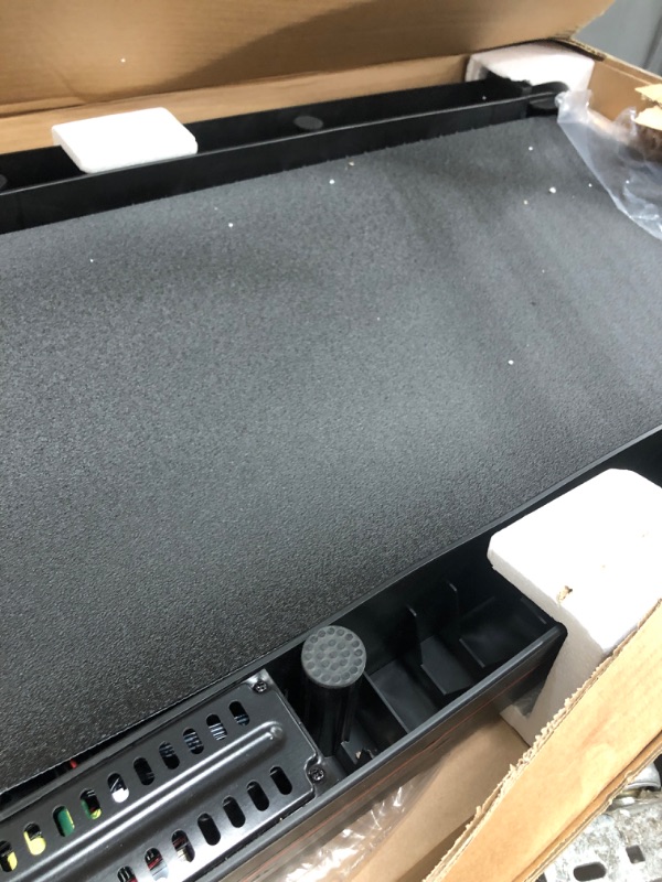 Photo 1 of ***MISSING REMOTE***

Walking Pad Treadmill with APP, 3 in 1 Under Desk Treadmill, 2.5HP Low Noise Walking Vibration Pad with Remote Control,Portable Treadmills for Home Office, Red