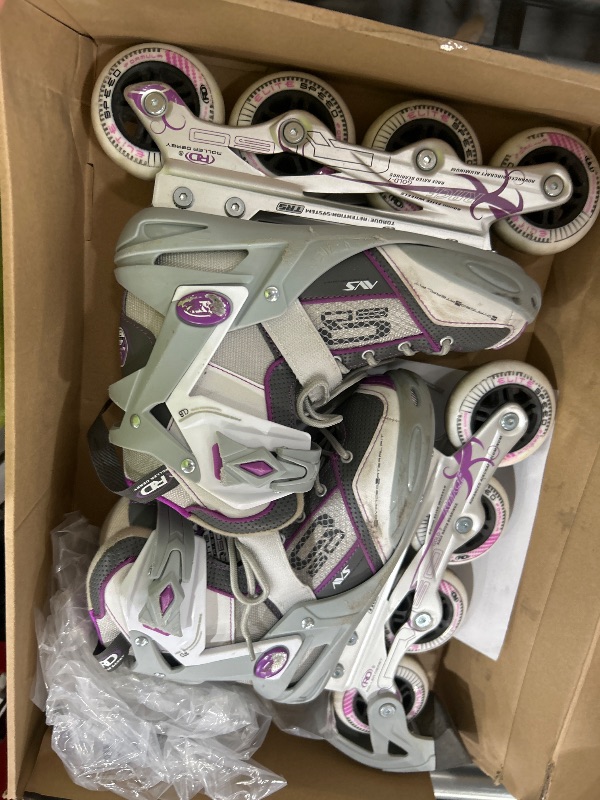 Photo 1 of (HEAVILY USED,MINOR DAMAGES) Roller Derby Aerio Q-60 Women's Inline Skates - White/Grey - Size 05