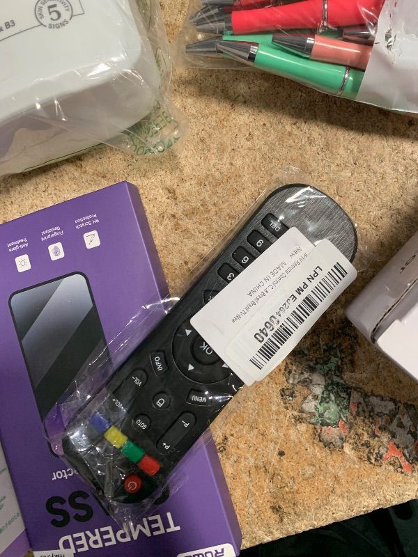 Photo 1 of IPTV Remote Control Controller Holder Replacement Compatible with Tigre TV Box, Suitable for HTV Box A1 A2 A3 B7, for Lunatv Box, for Luna TV Box, for IPTV5 Plus+ IPTV6 IPTV8 Brasil Brazil TV-New