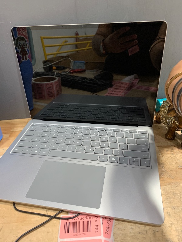 View 6 of Microsoft Surface Laptop (2024), Windows 11 Copilot+ PC, 13.8" Touchscreen Display, Snapdragon X Plus (10 core), 16GB RAM, 256GB SSD Storage, Platinum