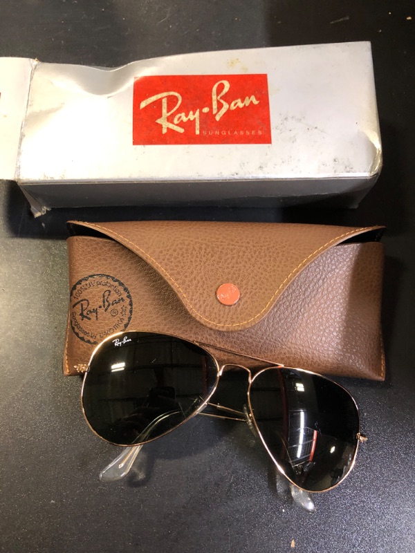 Photo 2 of Ray-Ban RB3025 Classic Aviator Sunglasses, Shiny Gold/G-15 Green, 58 mm