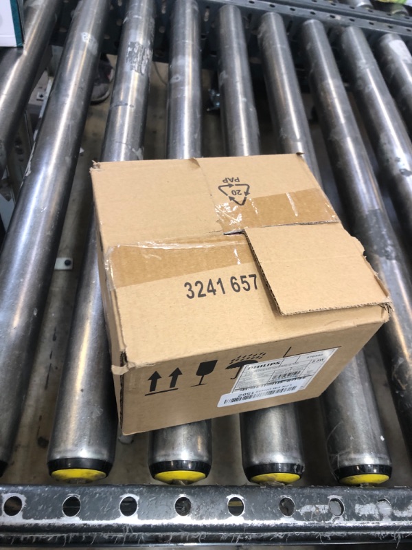 Photo 1 of Philips LED Ultra Definition Flicker-Free Dimmable, Eye Comfort Technology, Daylight 5000K R20 Frosted Glass Light Bulb, 450 Lumen, 5.5W=45W, E26 Base, Title 20 Certified, 4-Pack(576488)